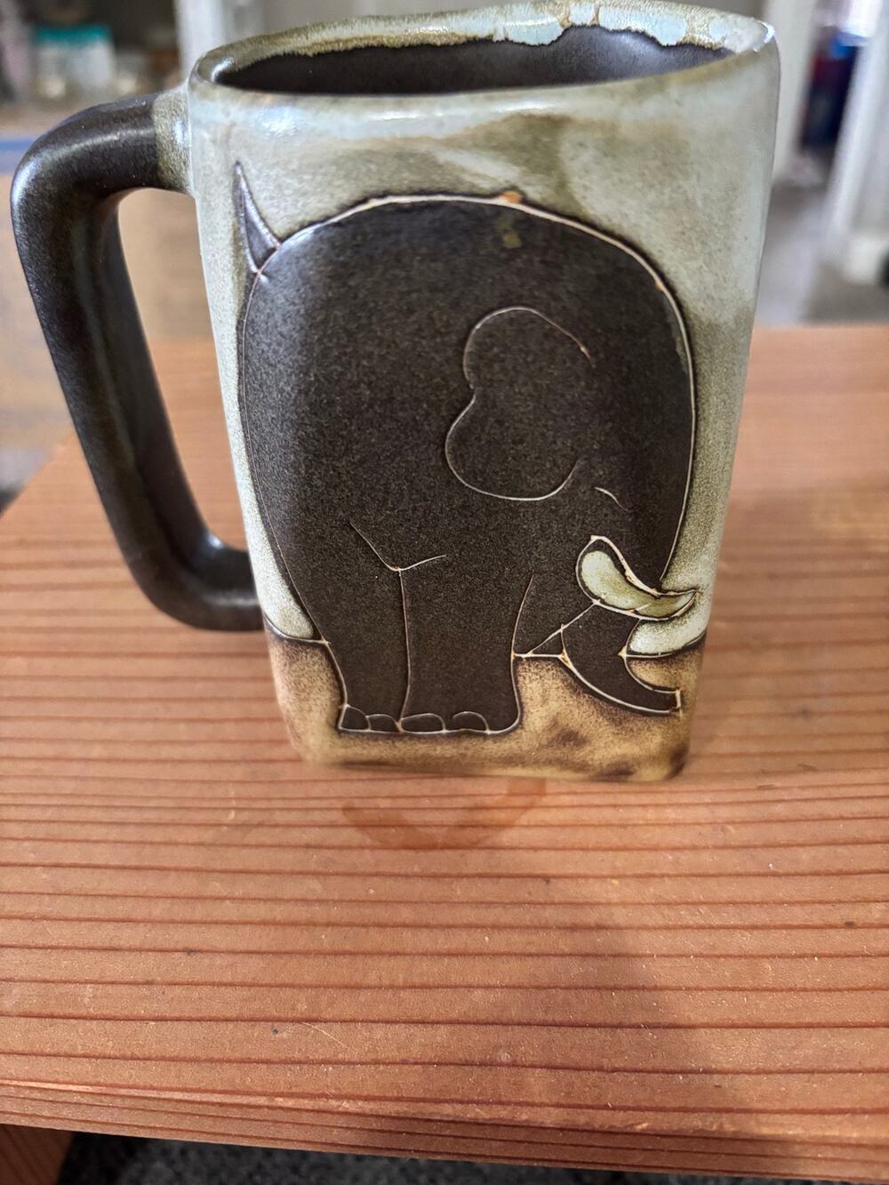 Mara 12 Oz Elephant Mug Square Bottom Stoneware Pottery Brown Cream